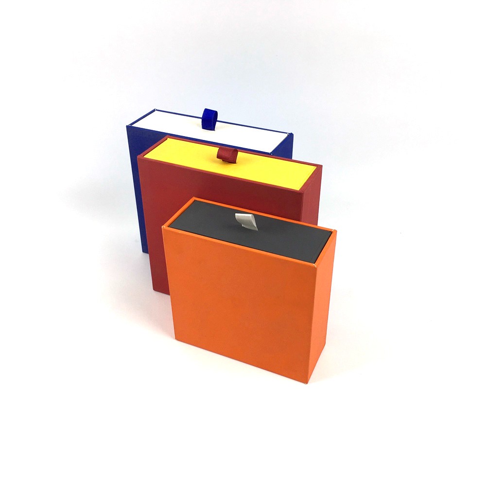 Color Contrast Square Sliding Drawer Gift Boxes With Ribbon Tab Color Contrast Square Sliding Drawer Gift Boxes With Ribbon Tab